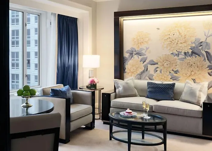 The Peninsula Hotel 5*
