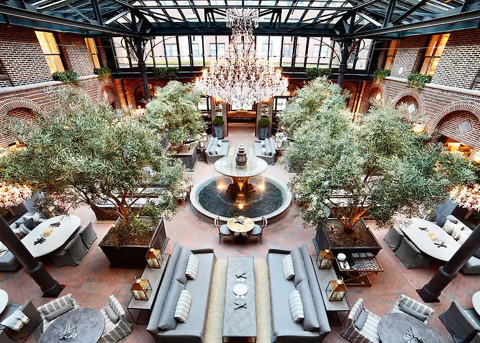 The Peninsula Chicago